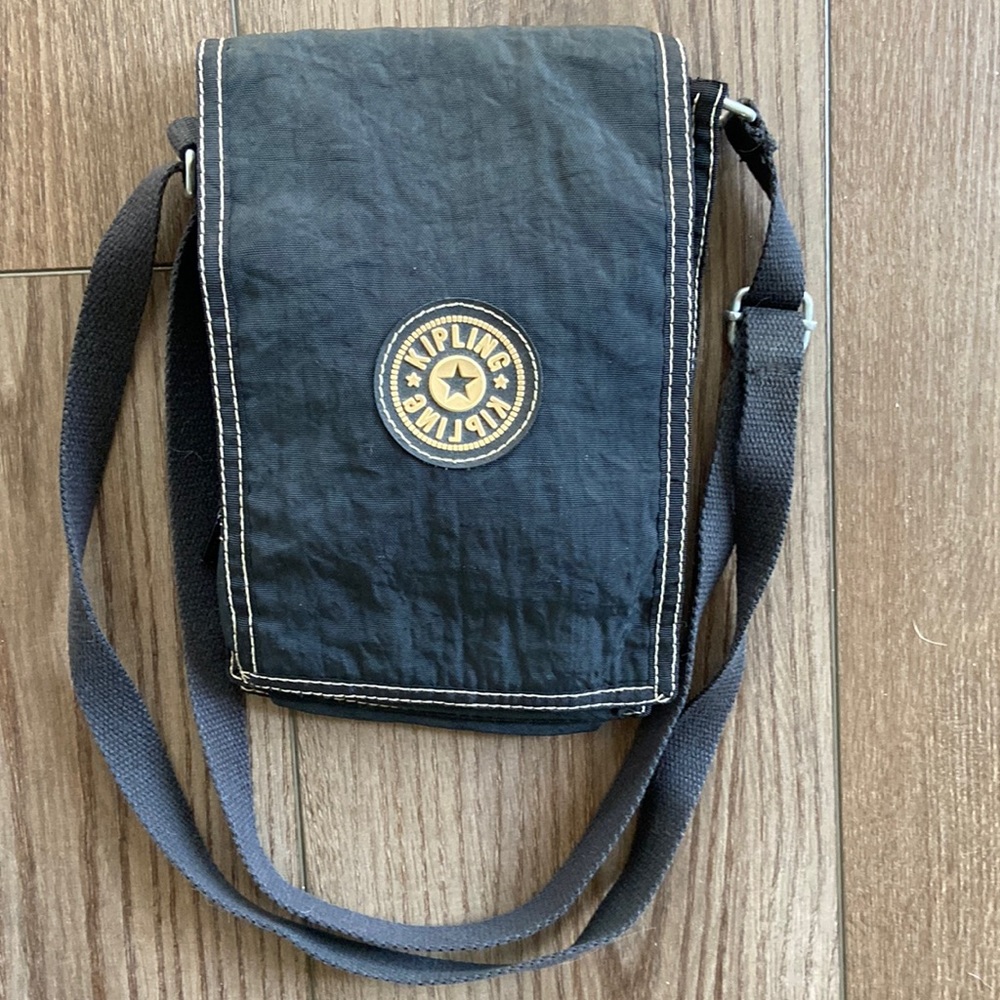 Kipling cross body bag.